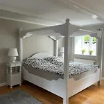 컨트리하우스 300m2 Entire House With 3 Bedrooms