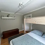 300m2 Entire House With 3 Bedrooms