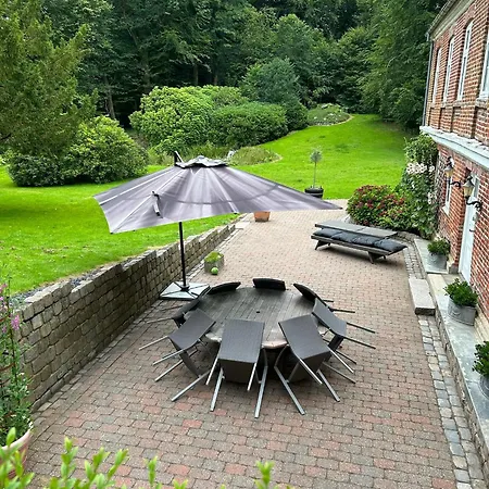 300m2 Entire House With 3 Bedrooms Country house *